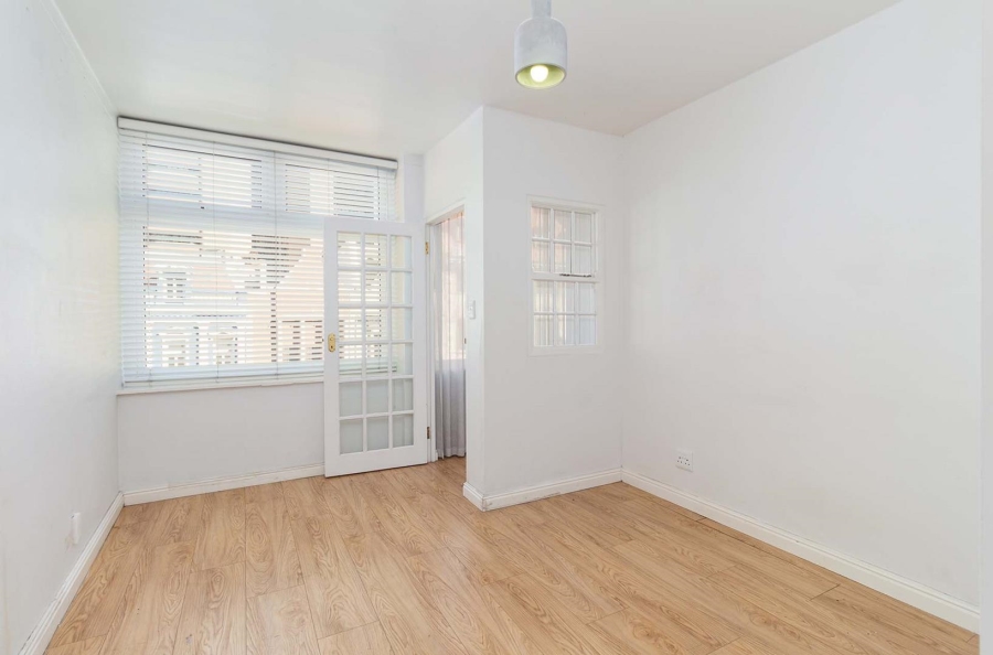 3 Bedroom Property for Sale in Cape Town City Centre Western Cape